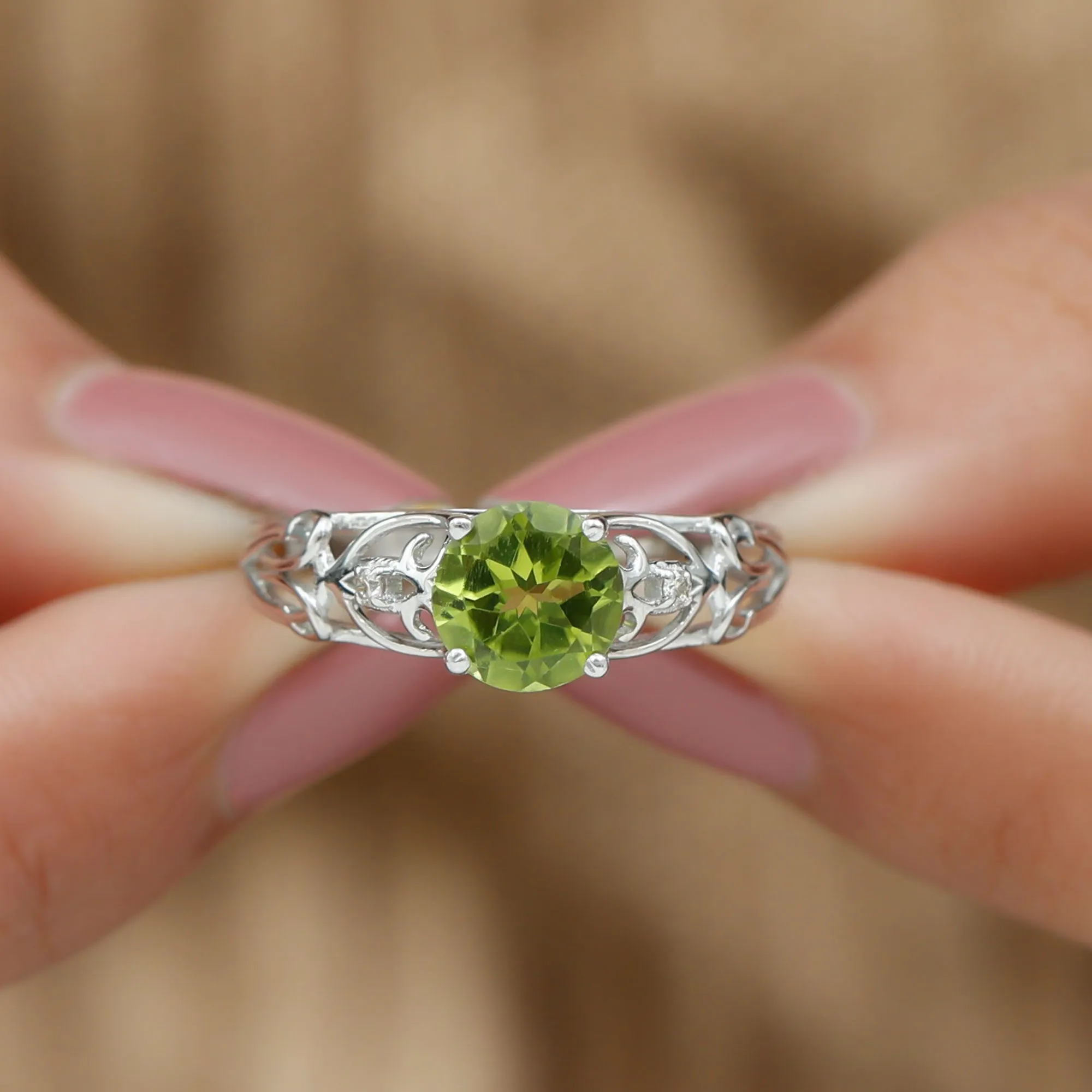1.25 CT Antique Peridot Solitaire Ring with Diamond Accent