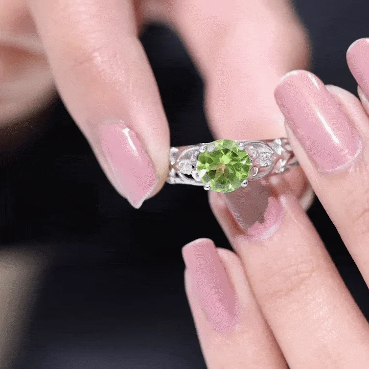 1.25 CT Antique Peridot Solitaire Ring with Diamond Accent