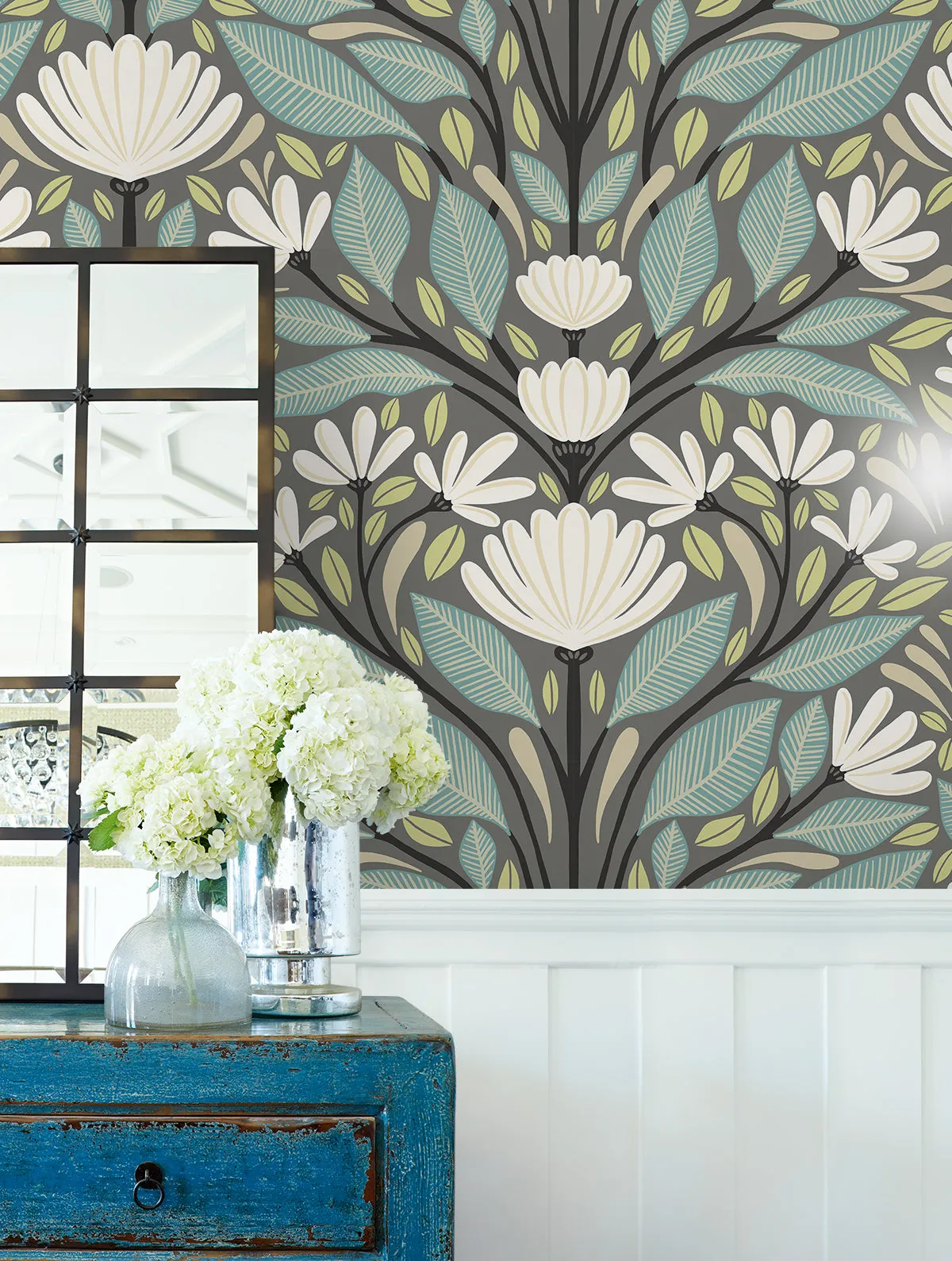 Carmela Folk Floral Wallpaper in Spirit Grey