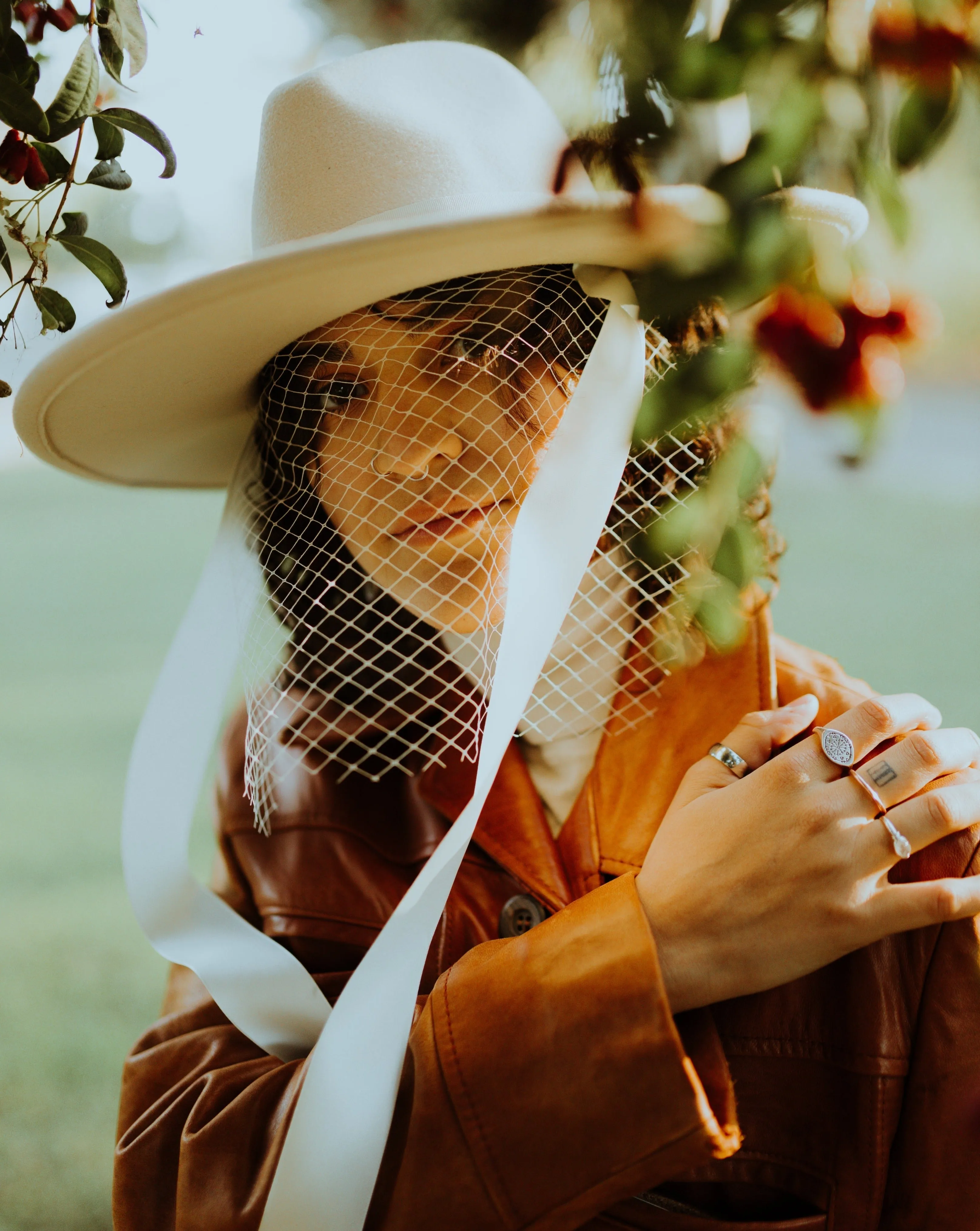 Ivory | Lively Ghosts Veiled Hat