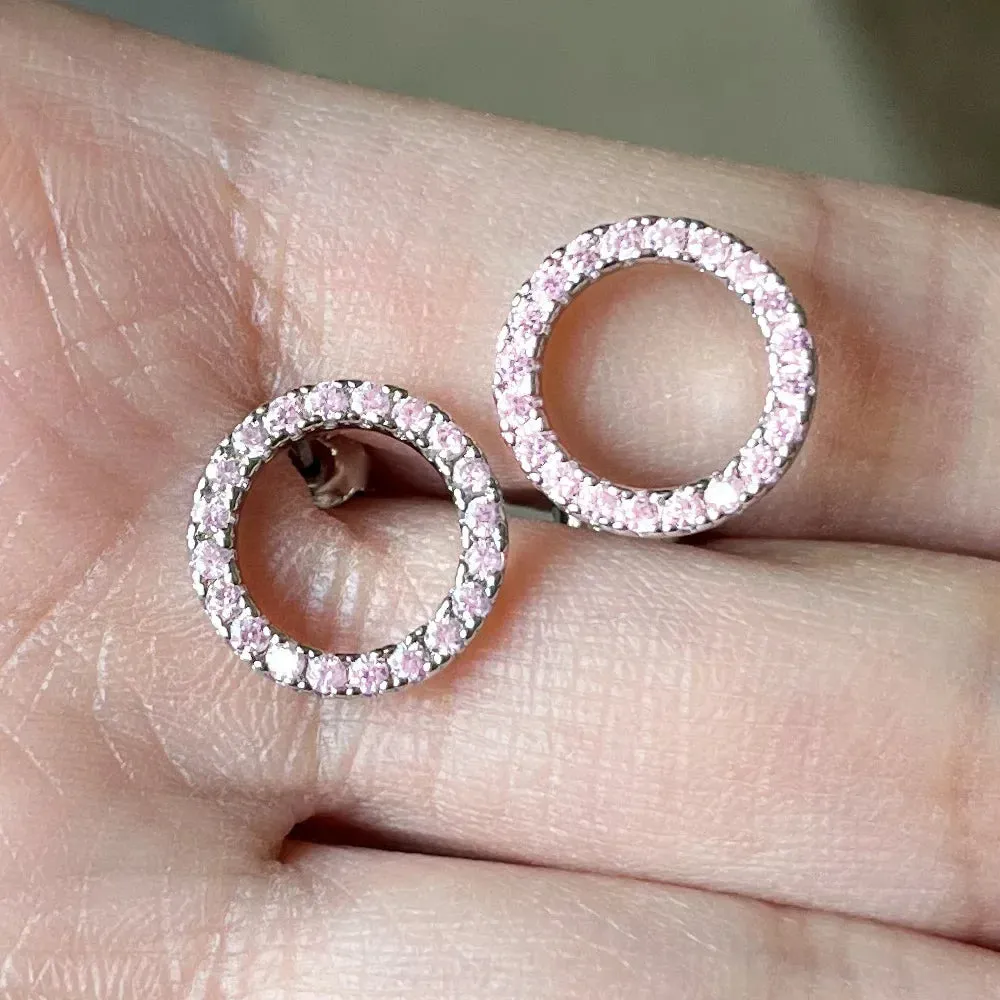 Ne'w Delicate Hollow Out Circle Stud Earrings Full Paved CZ Stone Simple Stylish Women's Earring Daily Collocation Accessories