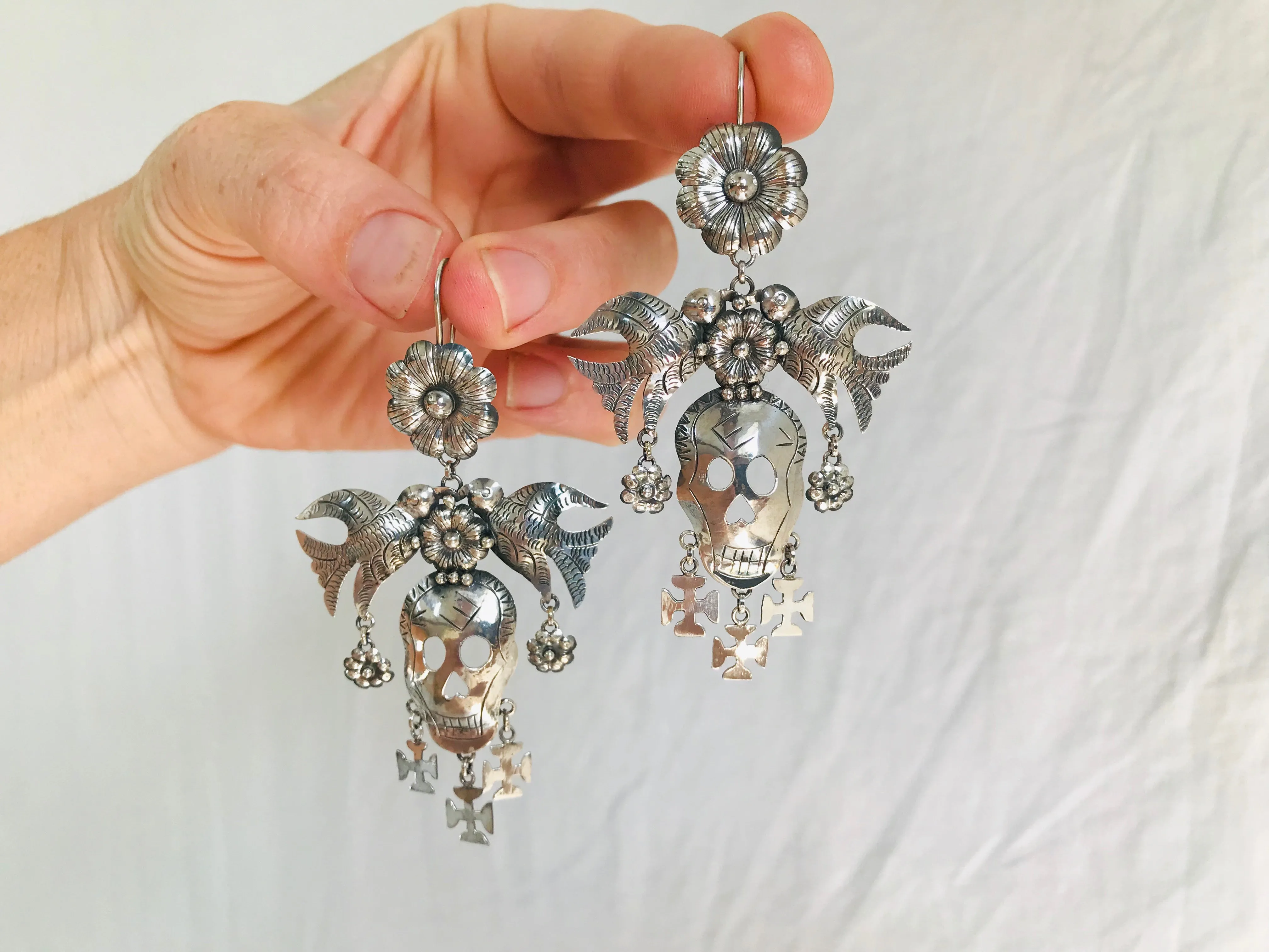 Taxco Calavera Earrings. Skull. Sterling. Mexico. Frida Kahlo