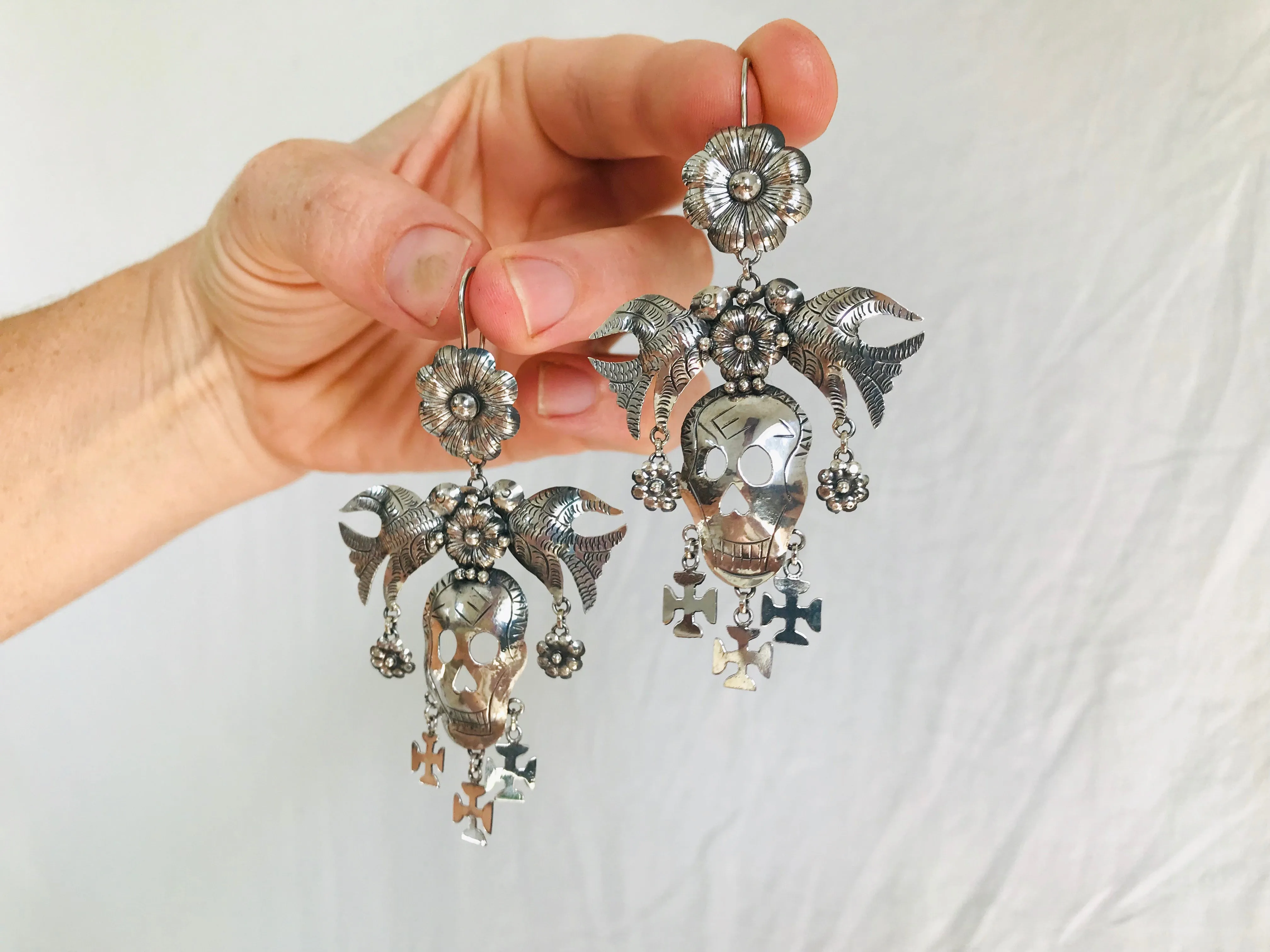 Taxco Calavera Earrings. Skull. Sterling. Mexico. Frida Kahlo