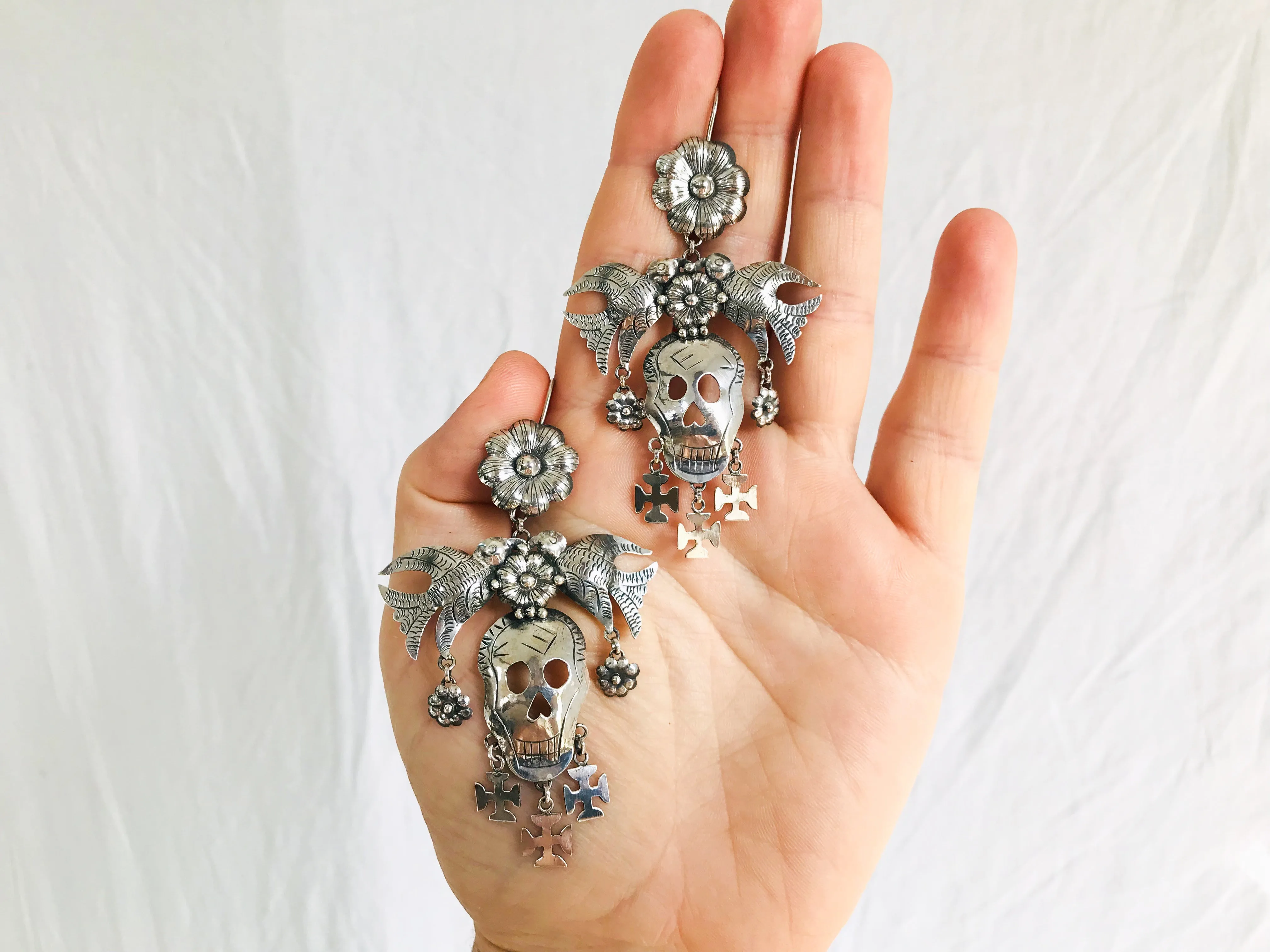 Taxco Calavera Earrings. Skull. Sterling. Mexico. Frida Kahlo