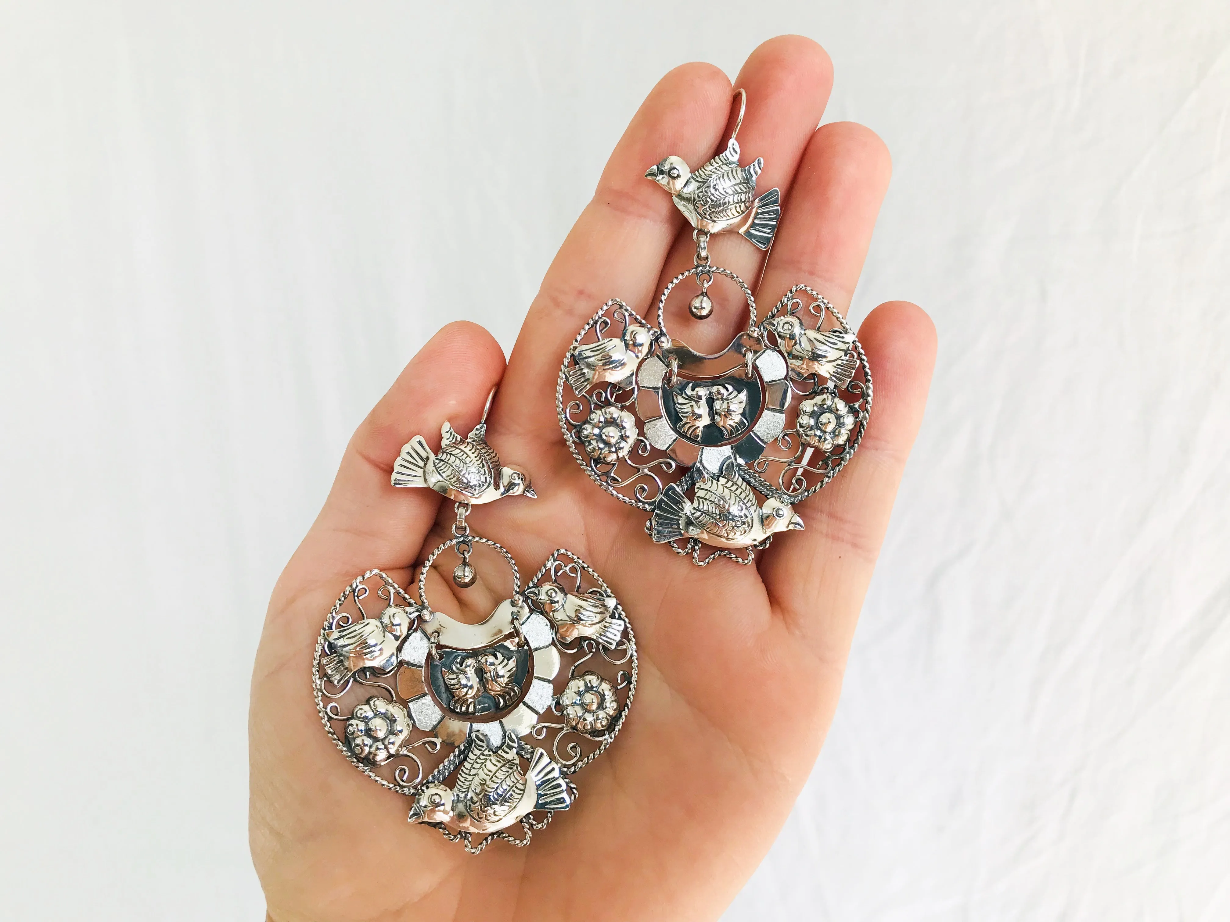 Taxco Filigree Earrings. Sterling Silver. Mexico. Frida Kahlo