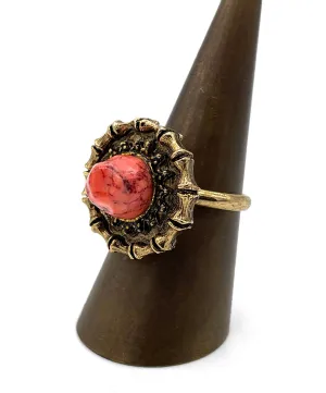 【USA輸入】ヴィンテージ VOGUE サーモンピンク ルーサイト リング/Vintage VOGUE Pink Lucite Ring