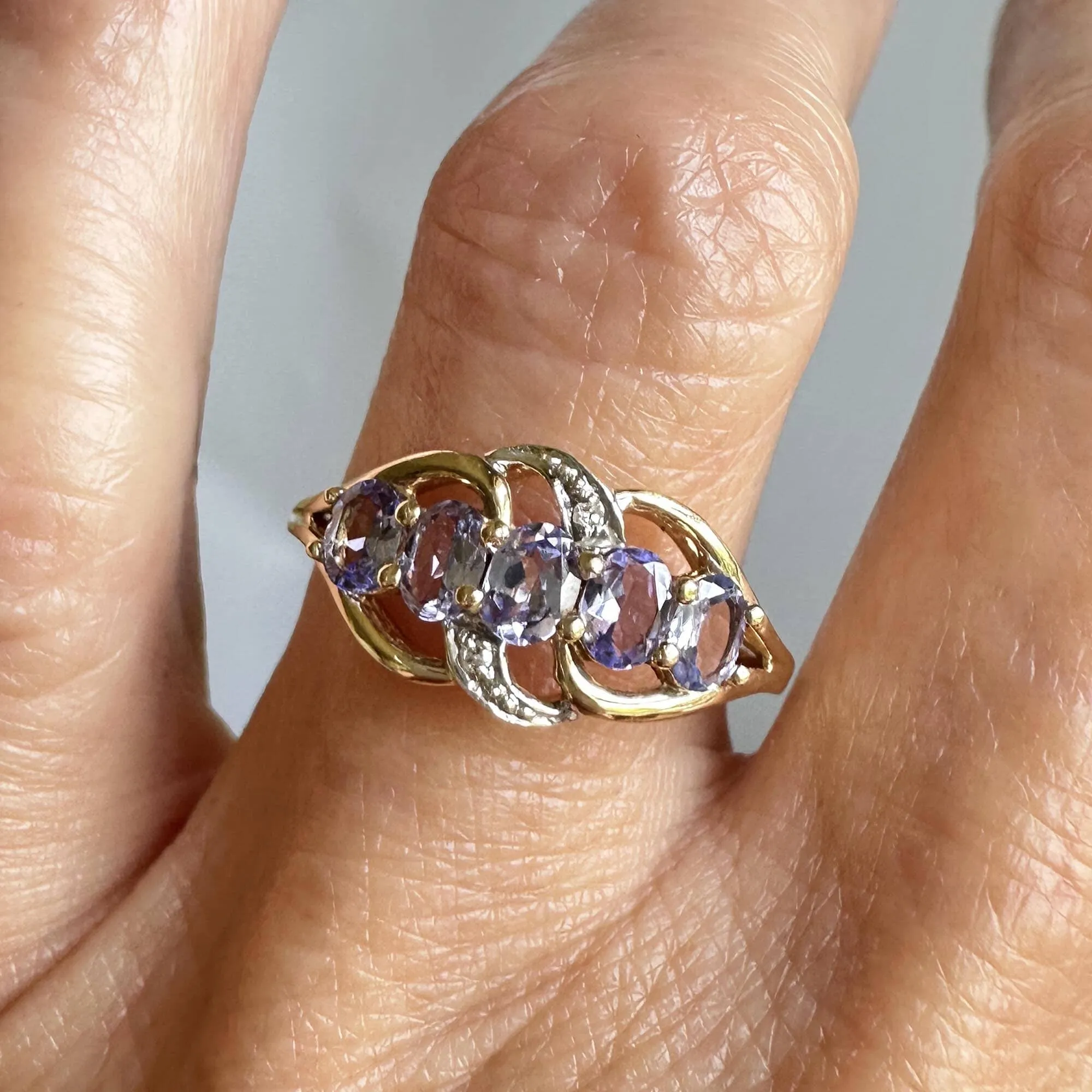 Vintage 14K Gold Diamond Five Stone Tanzanite Ring