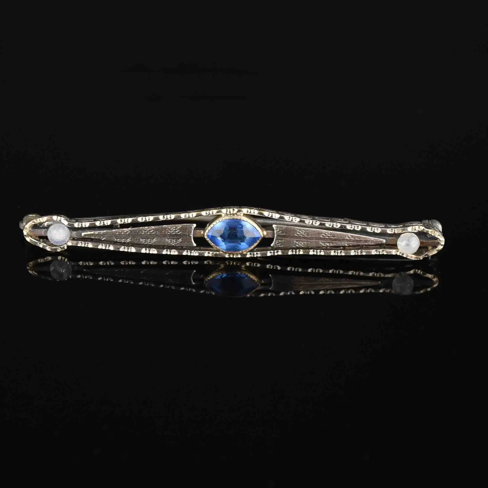 Vintage Art Deco Silver Blue Stone Brooch