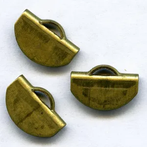 Vintage brass folded cap or bail 15x11mm pkg of 2. b9-0973(e)