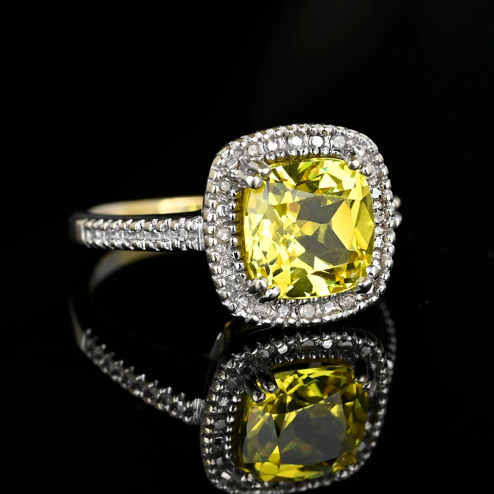 Vintage Diamond Halo Lemon Quartz Ring in White Gold
