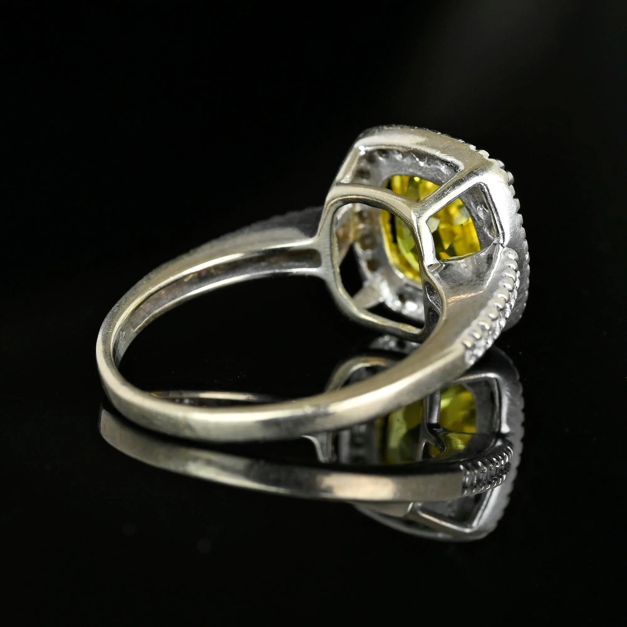 Vintage Diamond Halo Lemon Quartz Ring in White Gold